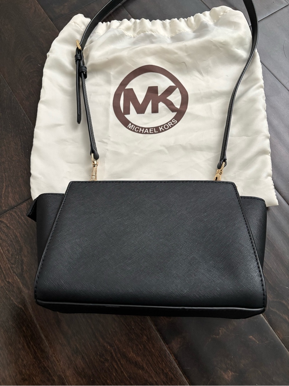 Michael Kors Black Saffiano Crossbody with Gold Hardware - Picture 5 of 16